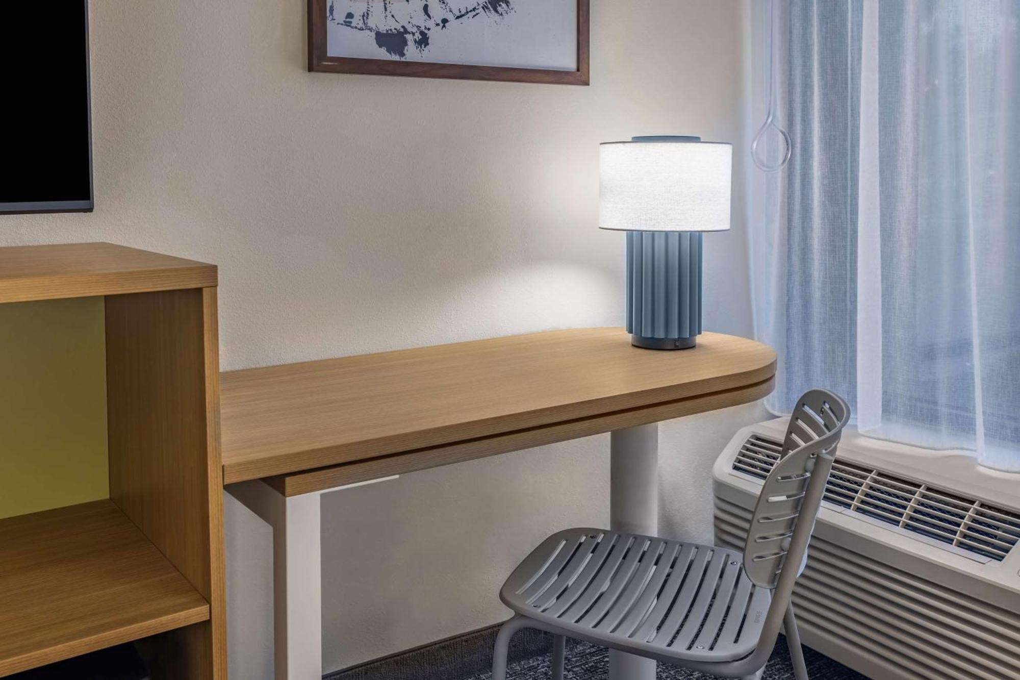 Spark By Hilton Hotel 3*