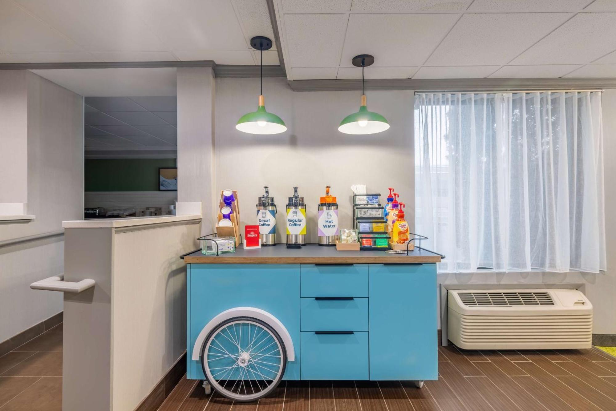 Hotel Spark By Hilton Clarks Summit