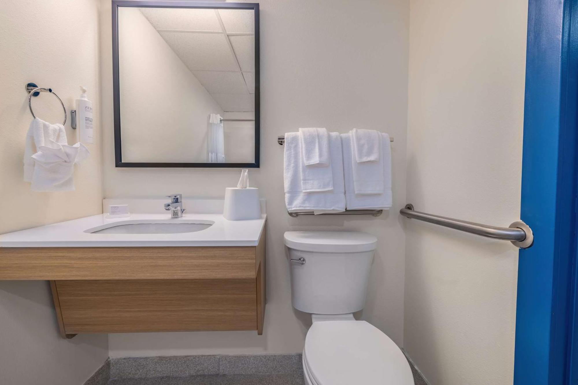 Hotel Spark By Hilton 3*