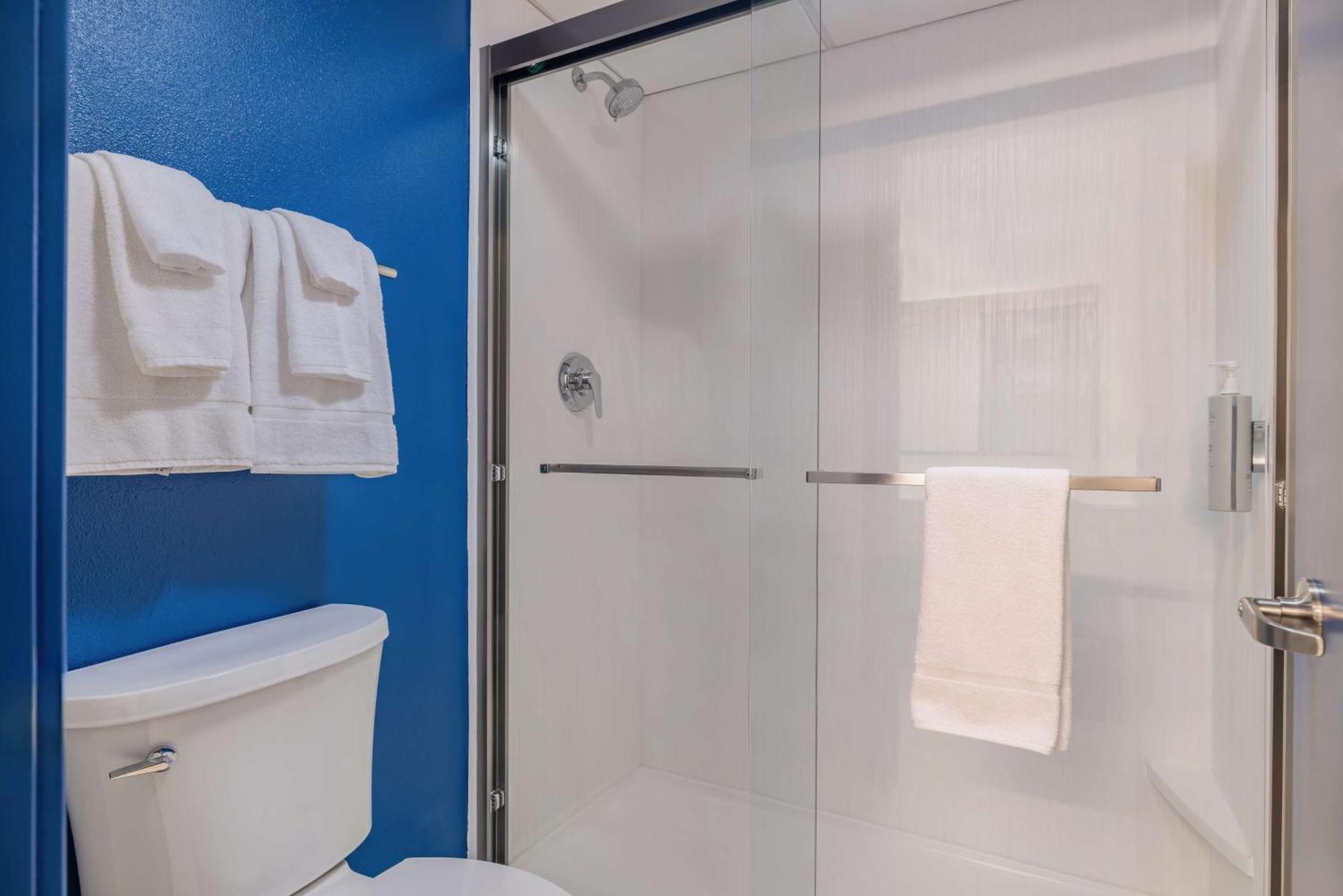 Spark By Hilton Hotel Clarks Summit