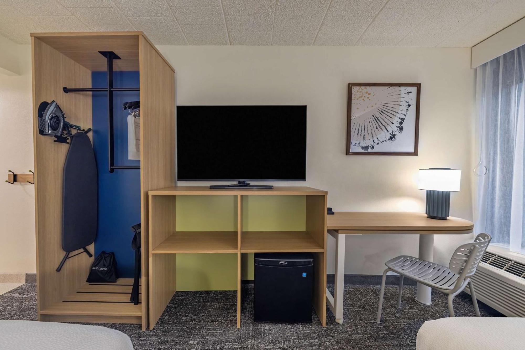 Spark By Hilton Clarks Summit