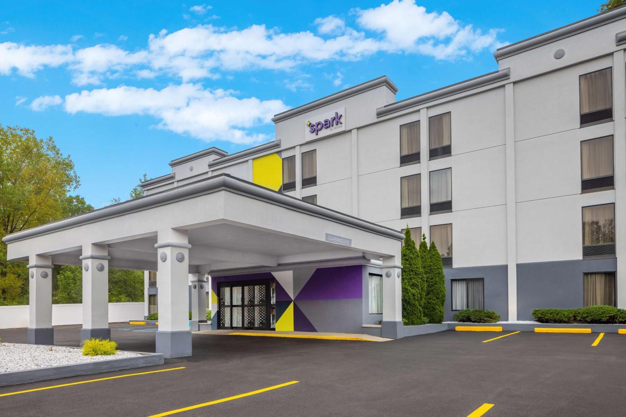 Spark By Hilton 3*